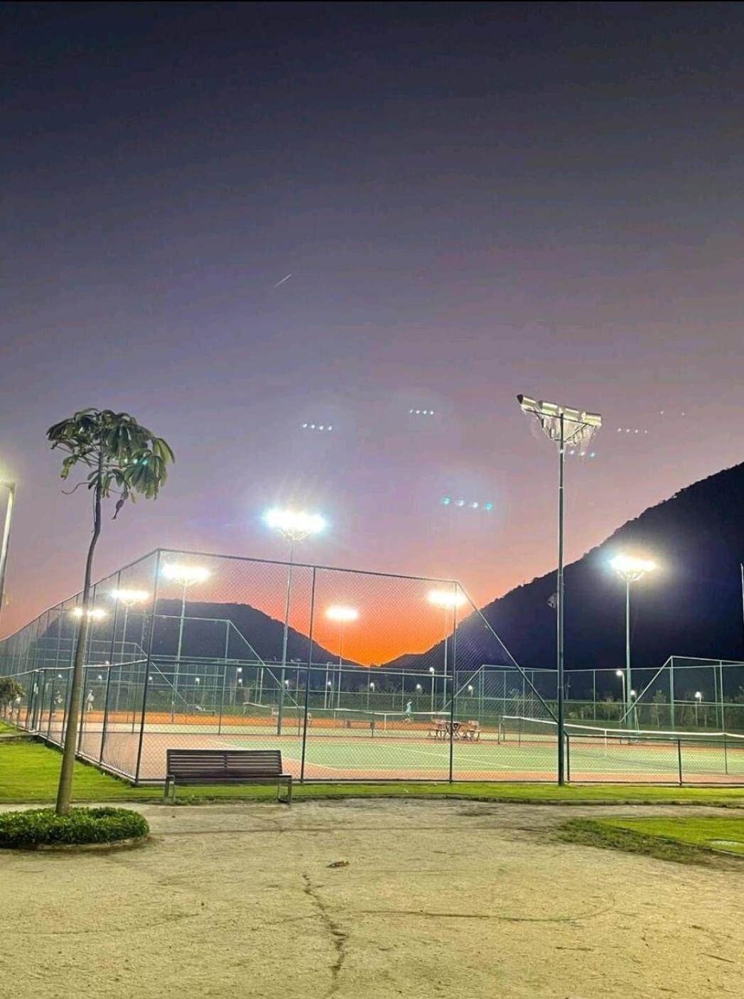 Ap 2qt Prox Rio Centro Rede Globo E Arenas Apartamento